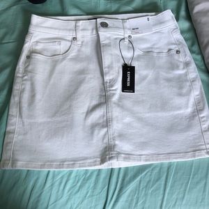 White denim express skirt fits like size 2
